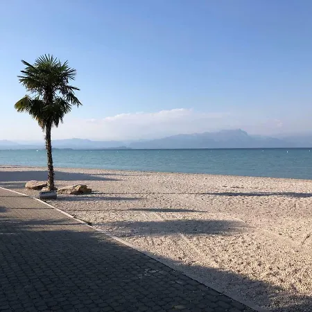 Peschiera Beach Apartamento *
